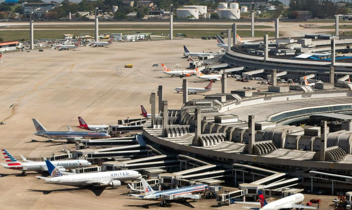 anac aprova venda do galeão: r$ 932 milhões e leilão em 2026