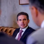 motta defende servidora alvo da pf e questiona dino sobre desvios no orçamento secreto