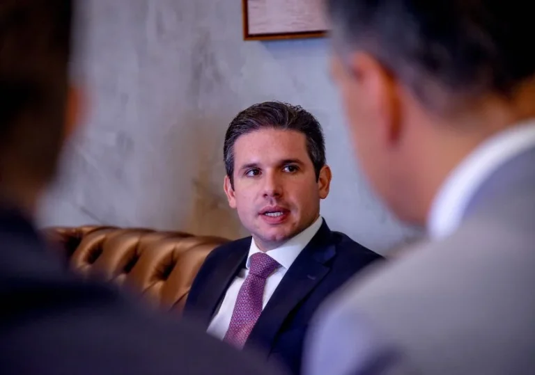 motta defende servidora alvo da pf e questiona dino sobre desvios no orçamento secreto