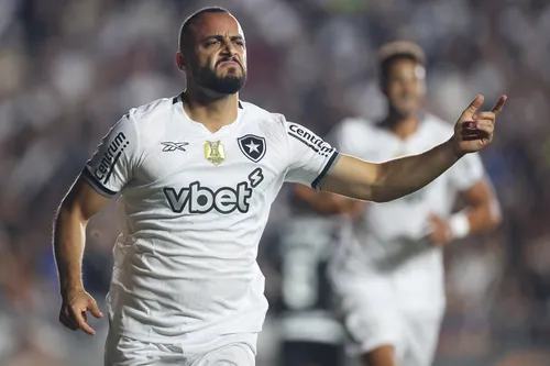 arthur cabral sob os holofotes no botafogo: desempenho ofensivo em 2025 e expectativas para o futuro