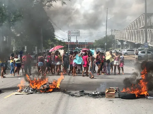 protestos em joão pessoa: projeto de lei quer proibir interdição total de vias públicas, garantindo fluxo para emergências