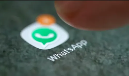 whatsapp: brasileiros falam menos de política em grupos familiares e de amigos, revela estudo