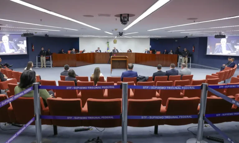 câmara adia votações cruciais de segurança pública para 2026 após acordo geral