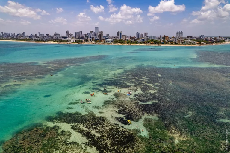 caribessa: o paraíso de Águas turquesa na paraíba que lembra o caribe