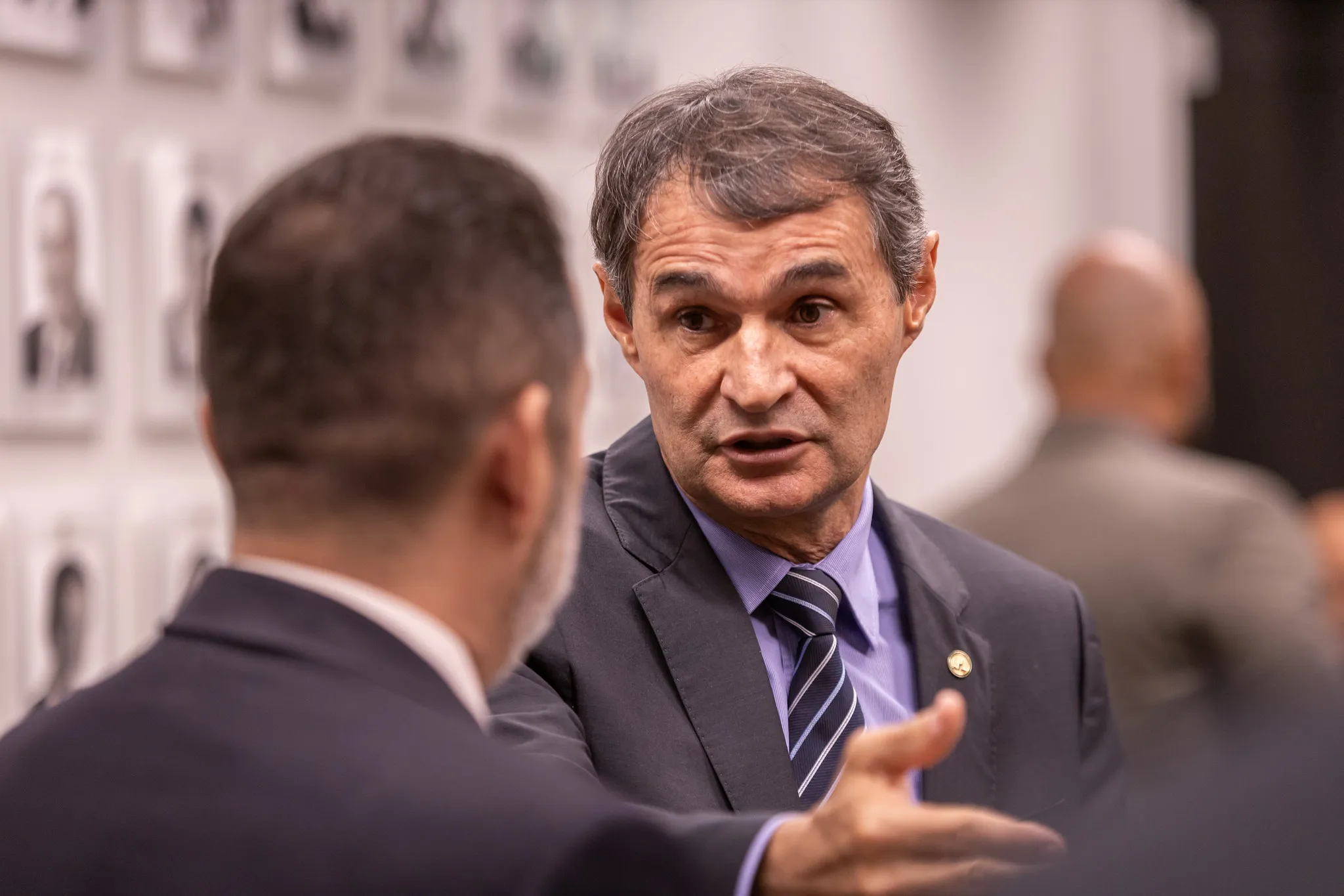 romero desmente guiga: "podemos não tem preço", afirma deputado federal