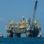 vazamento de gás paralisa plataforma p 40 da petrobras na bacia de campos; sindipetro nf cobra esclarecimentos