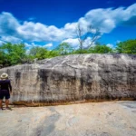 pedra do ingá: mistério e história em monumento arqueológico Único no brasil