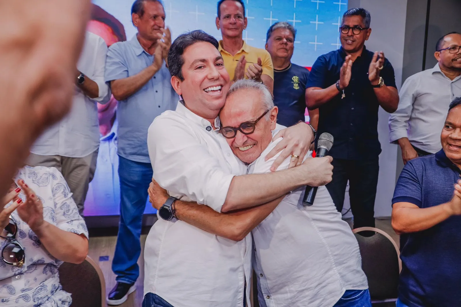 felipe leitão anuncia apoio a cícero lucena: 'gestor mais preparado' da paraíba