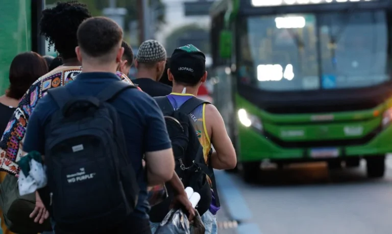 Ônibus no rio: passagem sobe para r$ 5 neste domingo, entenda o reajuste de 6%