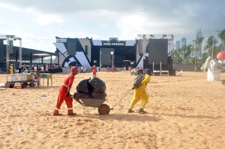 emlur: 110 agentes reforçam limpeza no festival forró verão