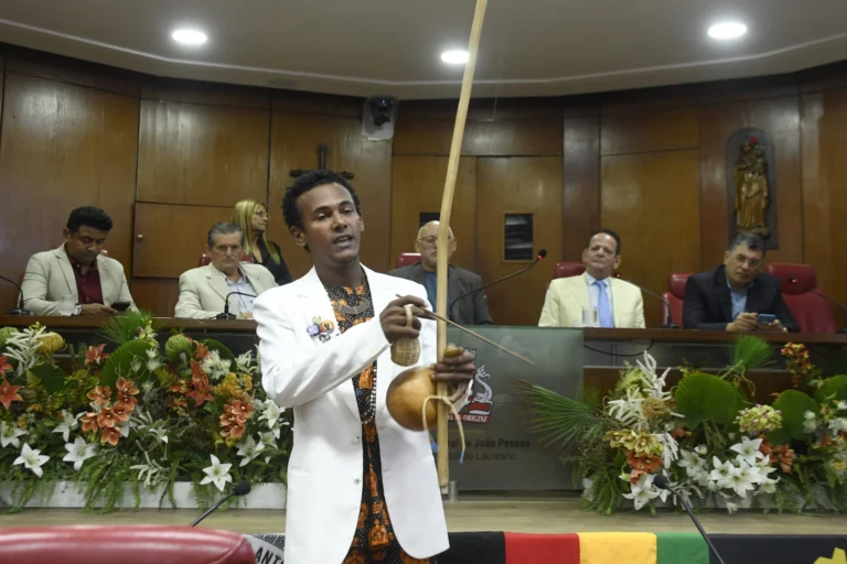 joão pessoa celebra marco histórico: prefeito sanciona estatuto da igualdade racial e abre caminho para justiça social