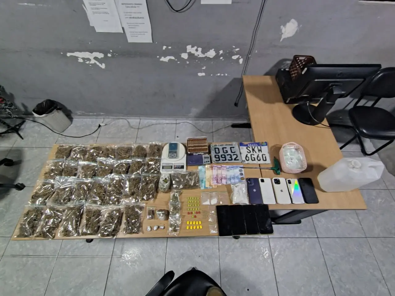 dupla presa em campina grande suspeita de tráfico e furtos: cocaína, ecstasy e loló apreendidos