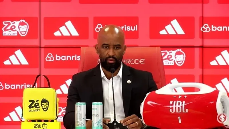 hotéis podem ser obrigados a usar pulseiras de identificação em crianças e adolescentes