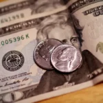 dólar despenca para r$ 5,37: tensões na venezuela diminuem e bolsa brasileira dispara