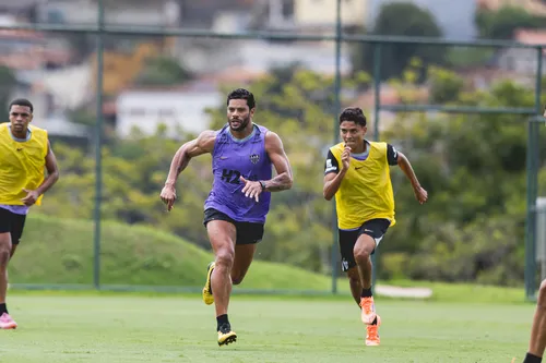 hulk no fluminense? atlético mg e tricolor abrem diálogo direto e mudam curso das negociações pelo atacante