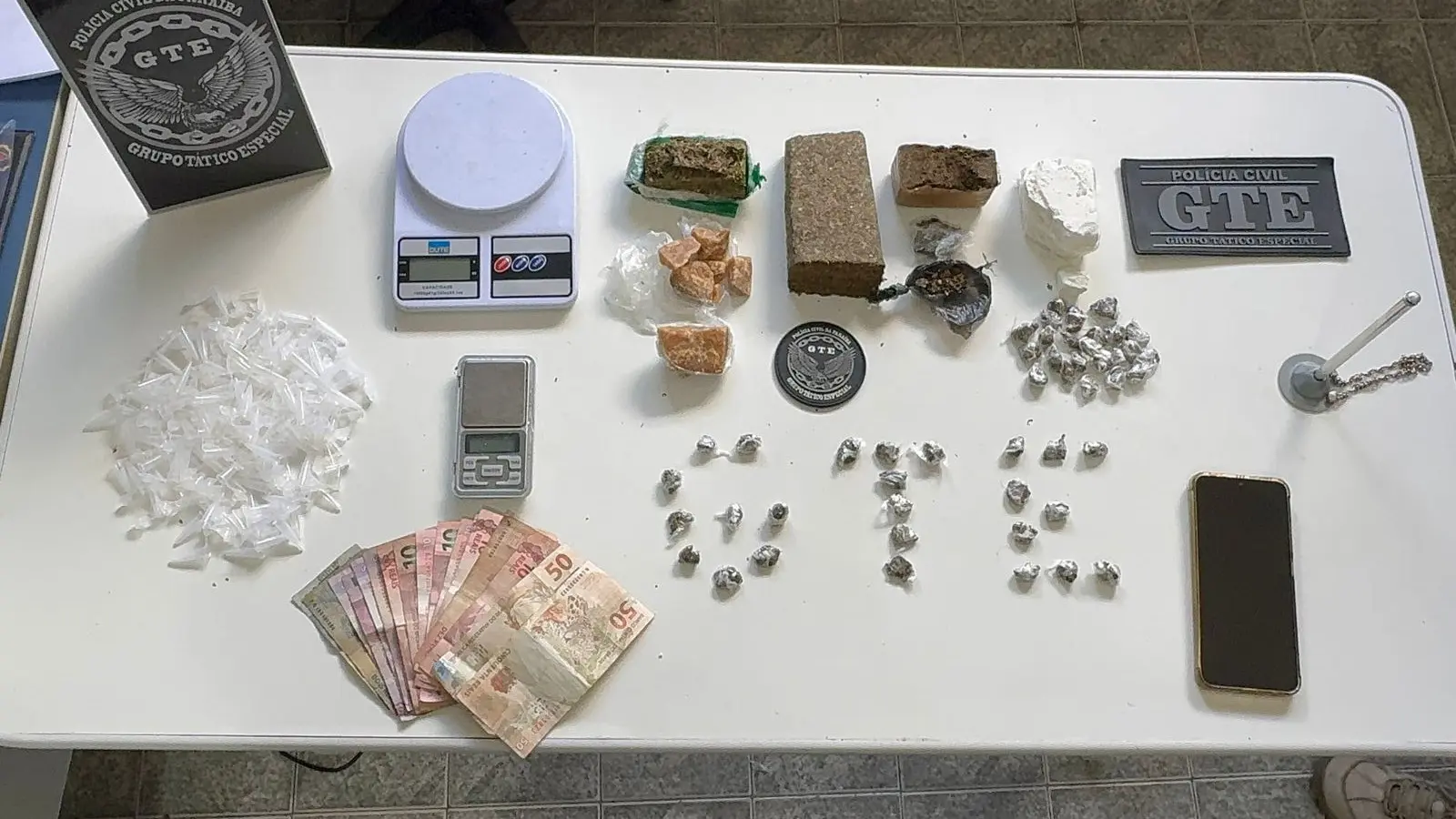 lagoa de roça: homem é preso em flagrante por tráfico de drogas após fuga inusitada