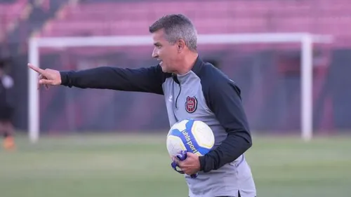 alessandro telles é o novo comandante do sousa para 2026: conheça a trajetória do treinador bicampeão paraibano