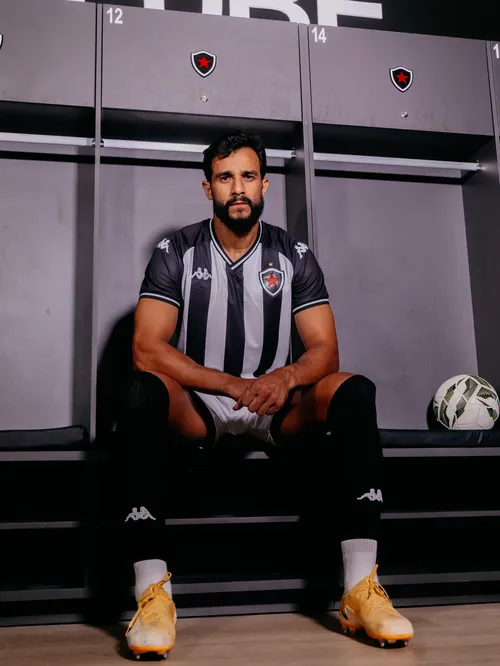 botafogo pb inaugura novo vestiário e 'esquece' número 13, provocando o rival treze em ct moderno