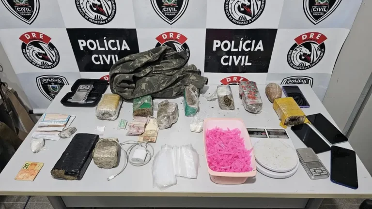 homem é preso em flagrante entregando drogas em campina grande, suspeito de roubos