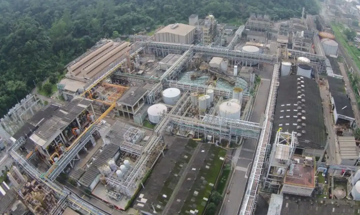 cubatão pede socorro ao governo federal após fechamento de gigantes industriais