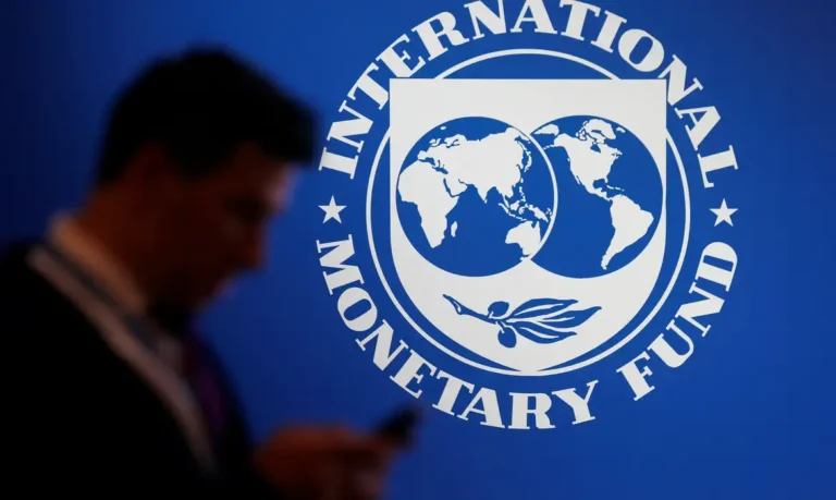 fmi corta previsão de crescimento do brasil em 2026 para 1,6% e alerta sobre juros altos