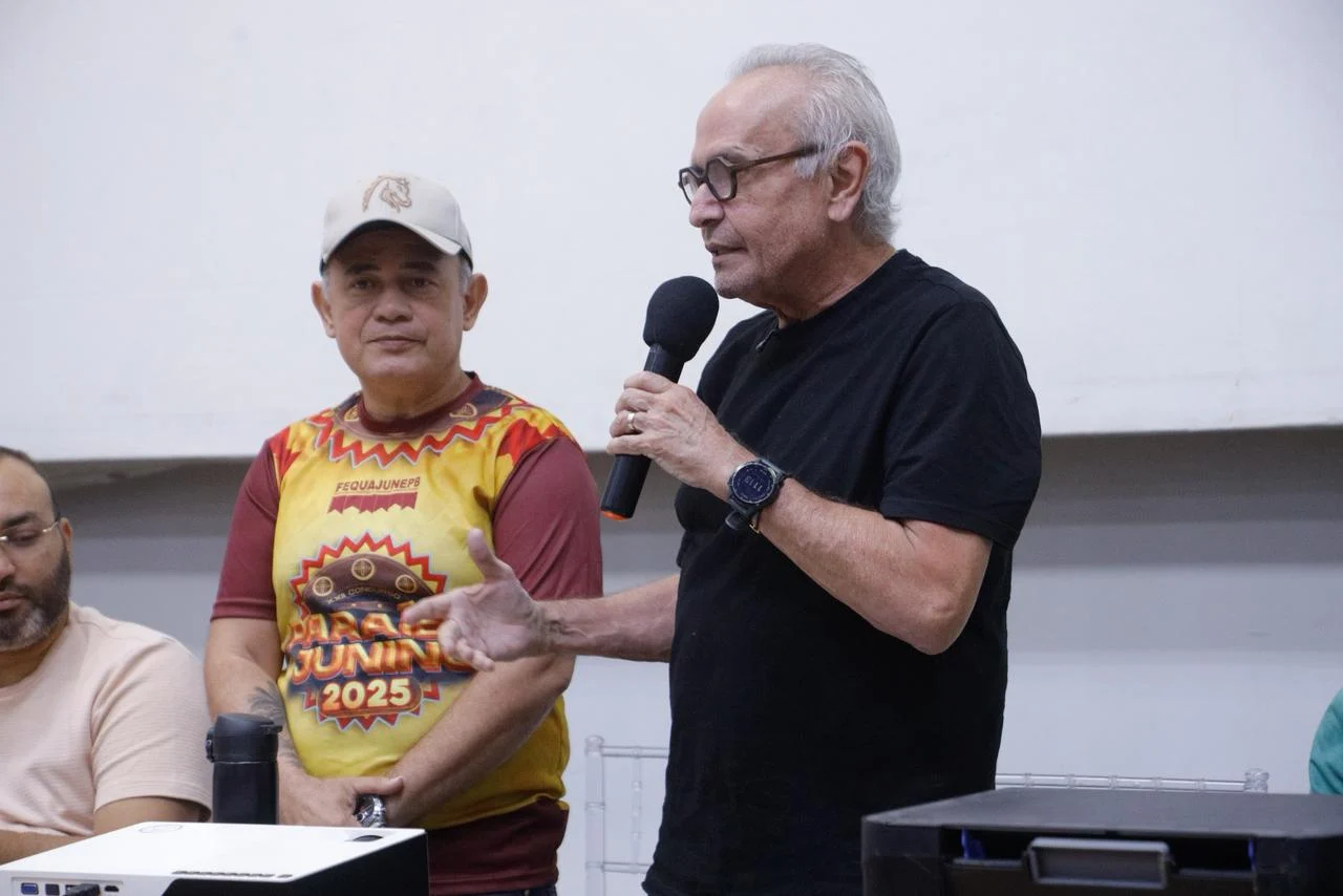 cícero lucena garante apoio para quadrilhas juninas em 2026