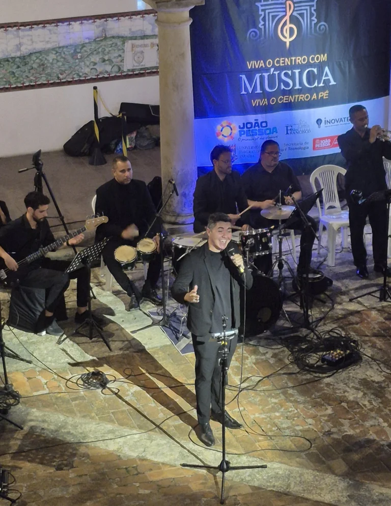 viva o centro com música: túlio melo homenageia sinatra