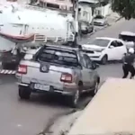 caminhão desgovernado em joão pessoa: ladeira, falta de freios e pânico em acidente com 5 veículos; motociclista escapa por pouco!