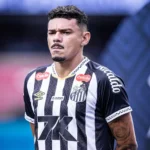 tiquinho soares rumo ao remo: atacante do santos encaminha acerto com clube paraense e busca retomar protagonismo
