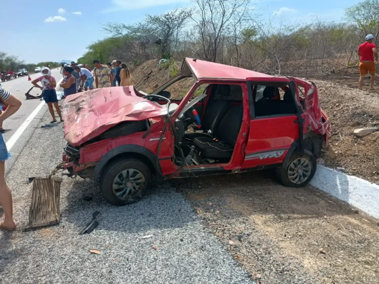 tragédia em paulista: capotamento na br 427 deixa 1 morto e 2 feridos, incluindo criança