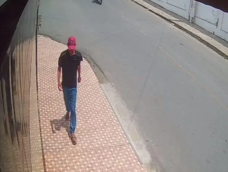 vídeo chocante: carro é roubado à luz do dia em bodocongó, campina grande