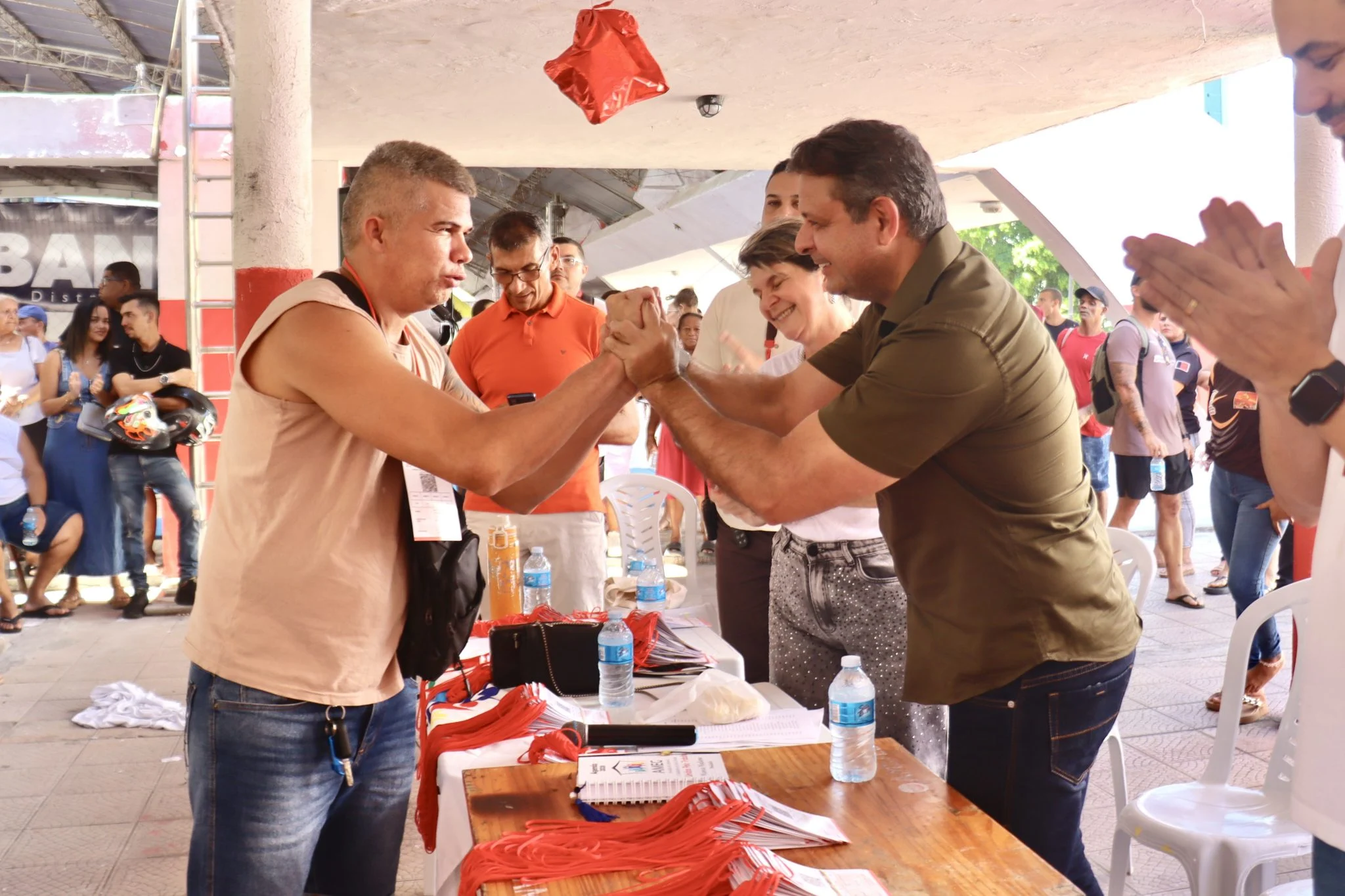 carnaval jp: 530 ambulantes recebem crachás para atuar na festa
