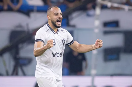 arthur cabral reencontra o gol pelo botafogo e mira temporada de retomada após jejum em 2025