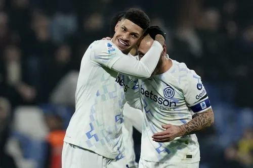 luís henrique desencanta: atacante brasileiro marca primeiro gol e impulsiona inter de milão para liderança isolada no italiano 2025/26