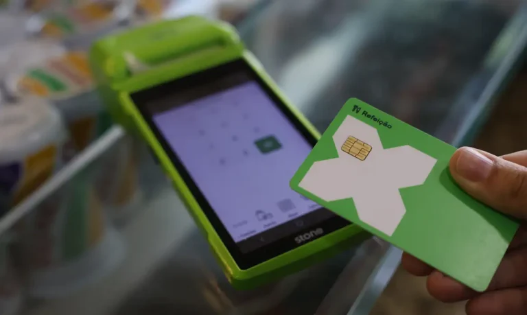 novas regras para vales: limites nas taxas e repasses rápidos para trabalhadores