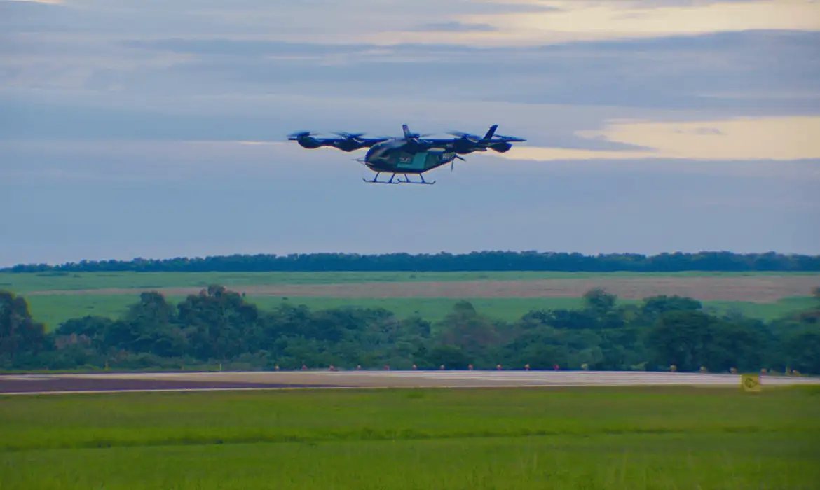 anac estuda piloto para "carro voador": entenda as novas regras e o futuro da mobilidade aérea