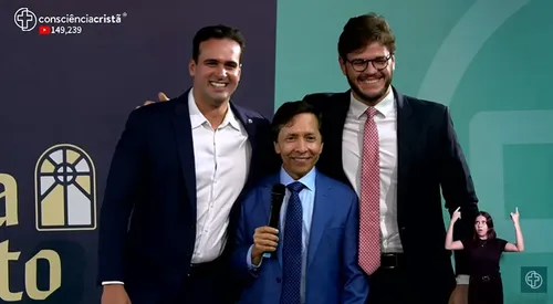 bruno e lucas: oração em família cristã une rivais políticos em campina grande no 'carnaval da paz'