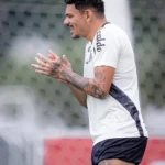 mirassol avança por tiquinho soares: atacante do santos pode reforçar o leão até 2026 com parte dos salários pagos pelo peixe