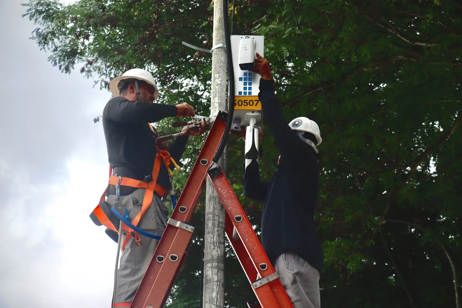 joão pessoa: 104 câmeras de segurança em cemitérios combatem vandalismo