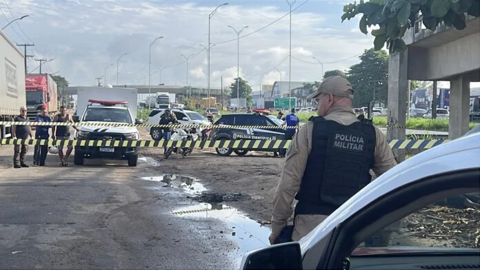homem é encontrado com marcas de tiros na br 101 em joão pessoa, suspeita é de assassinato em outro local