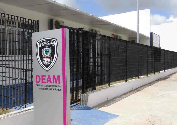 homem é preso em bayeux após tentar matar ex mulher a facadas; criança presenciou agressão e teve celular quebrado