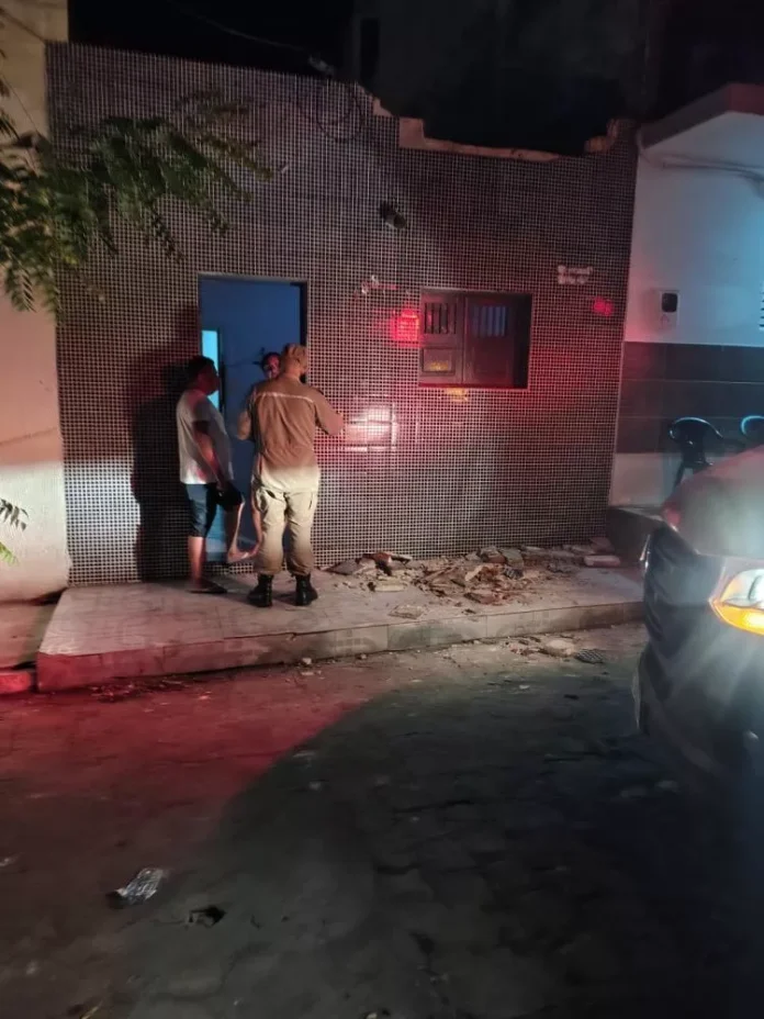trio elétrico causa desabamento de fachada em patos, pb: mãe e bebê de 8 meses são feridos em bloco carnavalesco