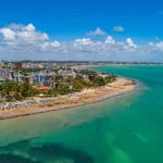 praia do bessa: o paraíso urbano de joão pessoa com piscinas naturais incríveis!