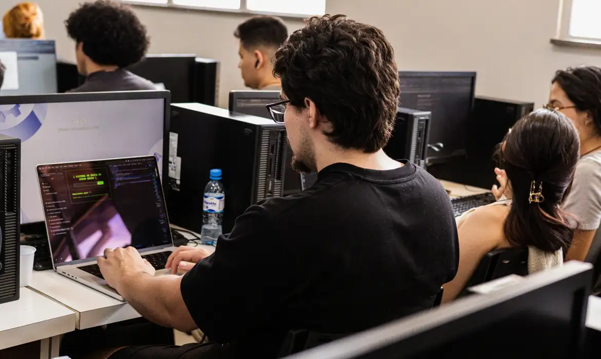 hackers do bem: 25 mil vagas para cibersegurança abertas em 2026