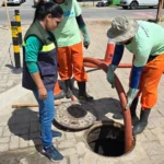Fachada de academia interditada em João Pessoa com fita de interdição.