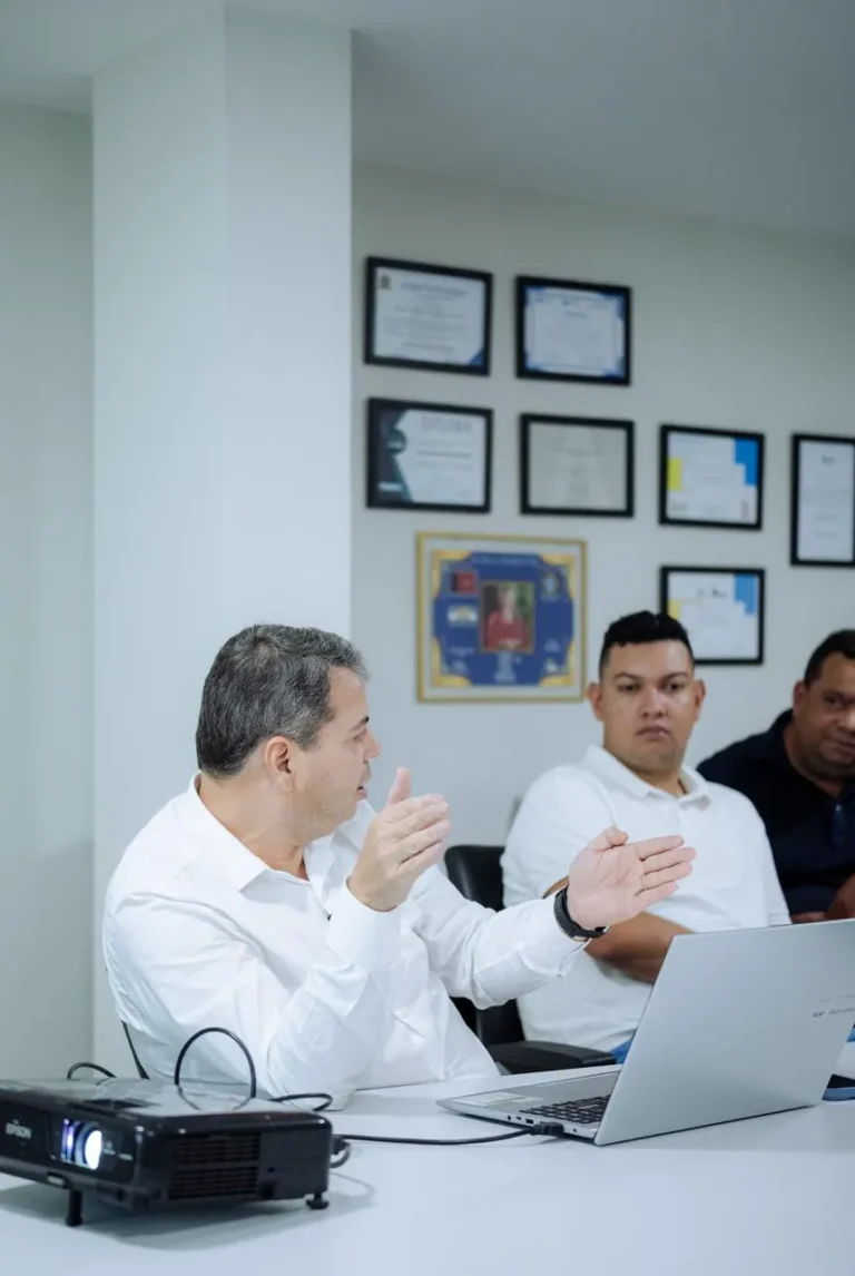 Painel de transparência digital exibindo o acompanhamento de emendas parlamentares.