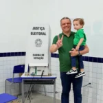 Urna eletrônica em Cabedelo durante eleição suplementar