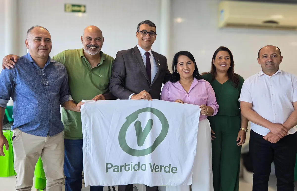 Deputado Chió assina filiação ao Partido Verde em evento político em João Pessoa