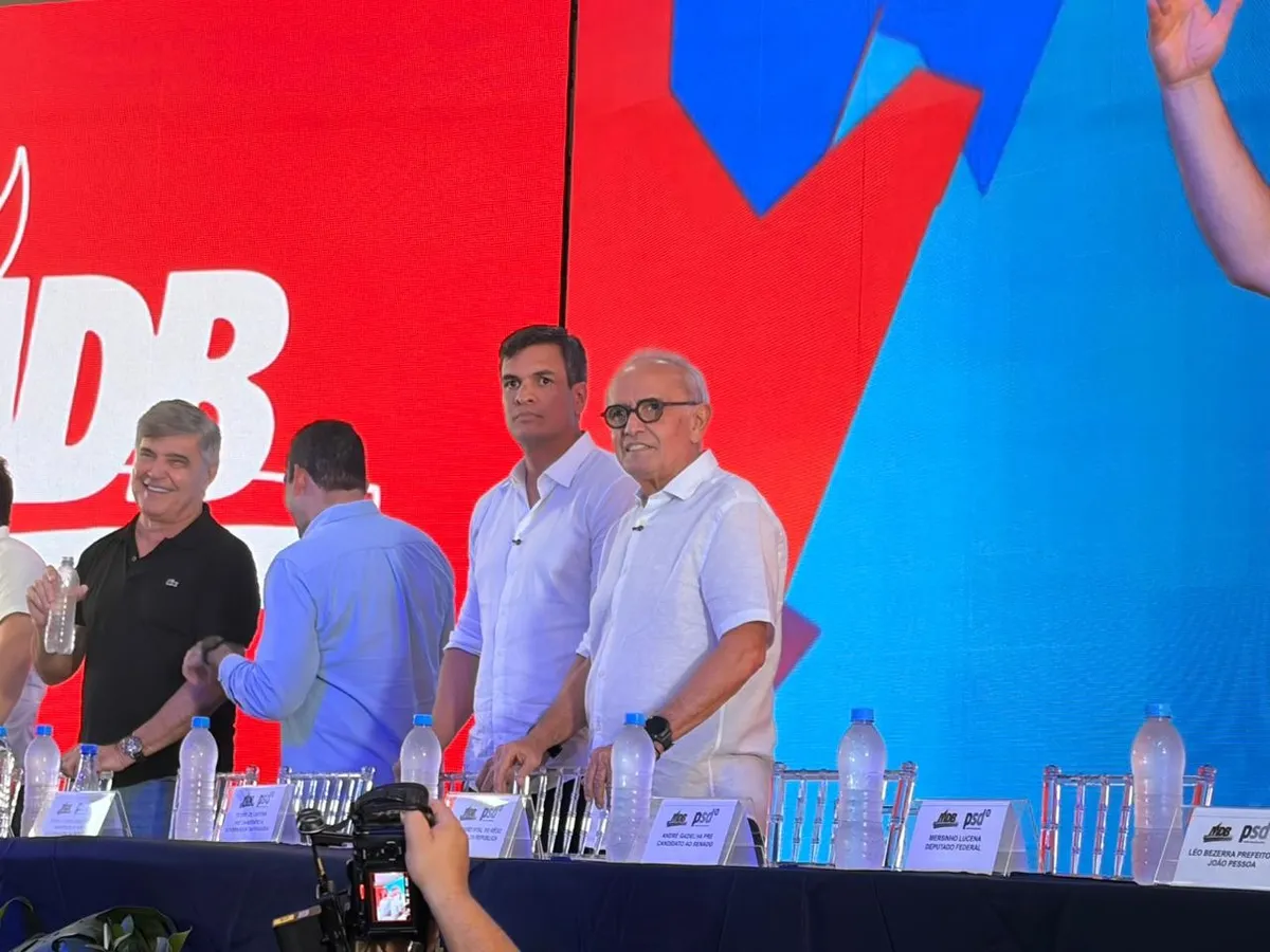 Cícero Lucena e Diogo Cunha Lima em evento de confirmação de pré-candidatura a vice-governador na Paraíba