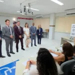 Autoridades do TRE-PB monitoram apuração de votos em eleições suplementares em Cabedelo.